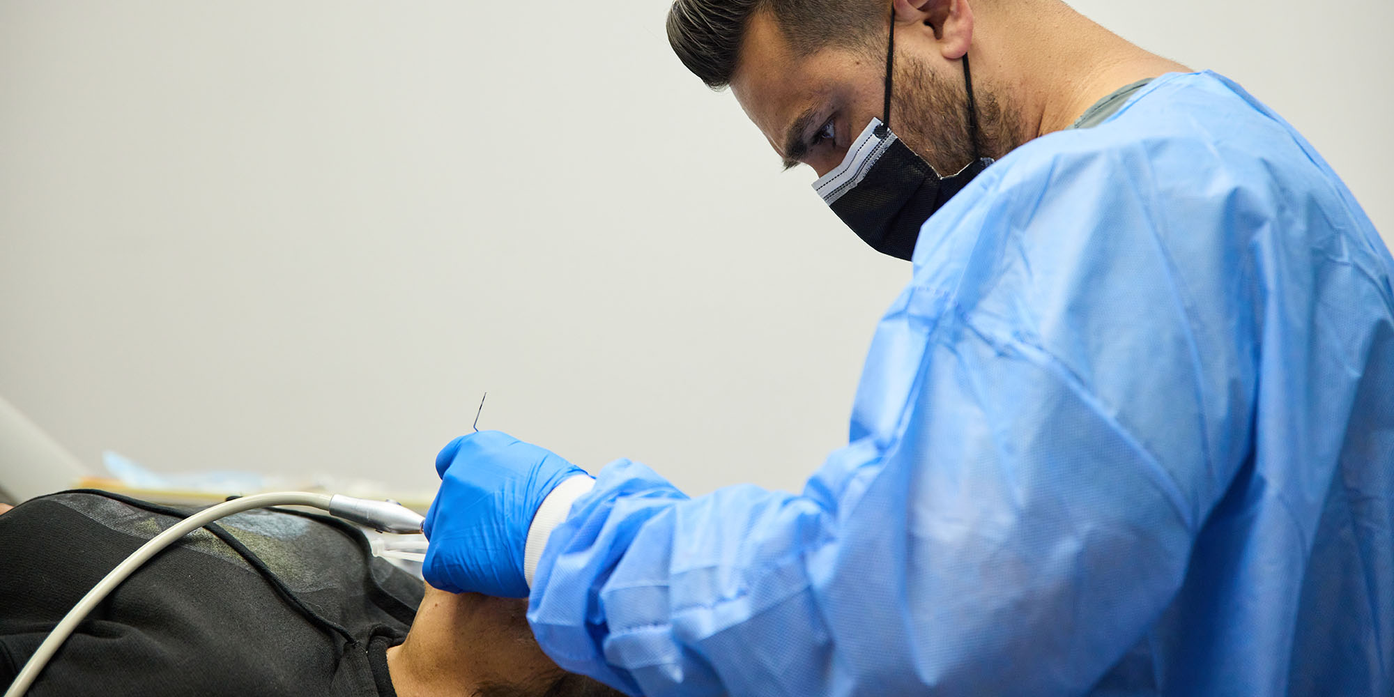 Dr Hamid's Educational Background